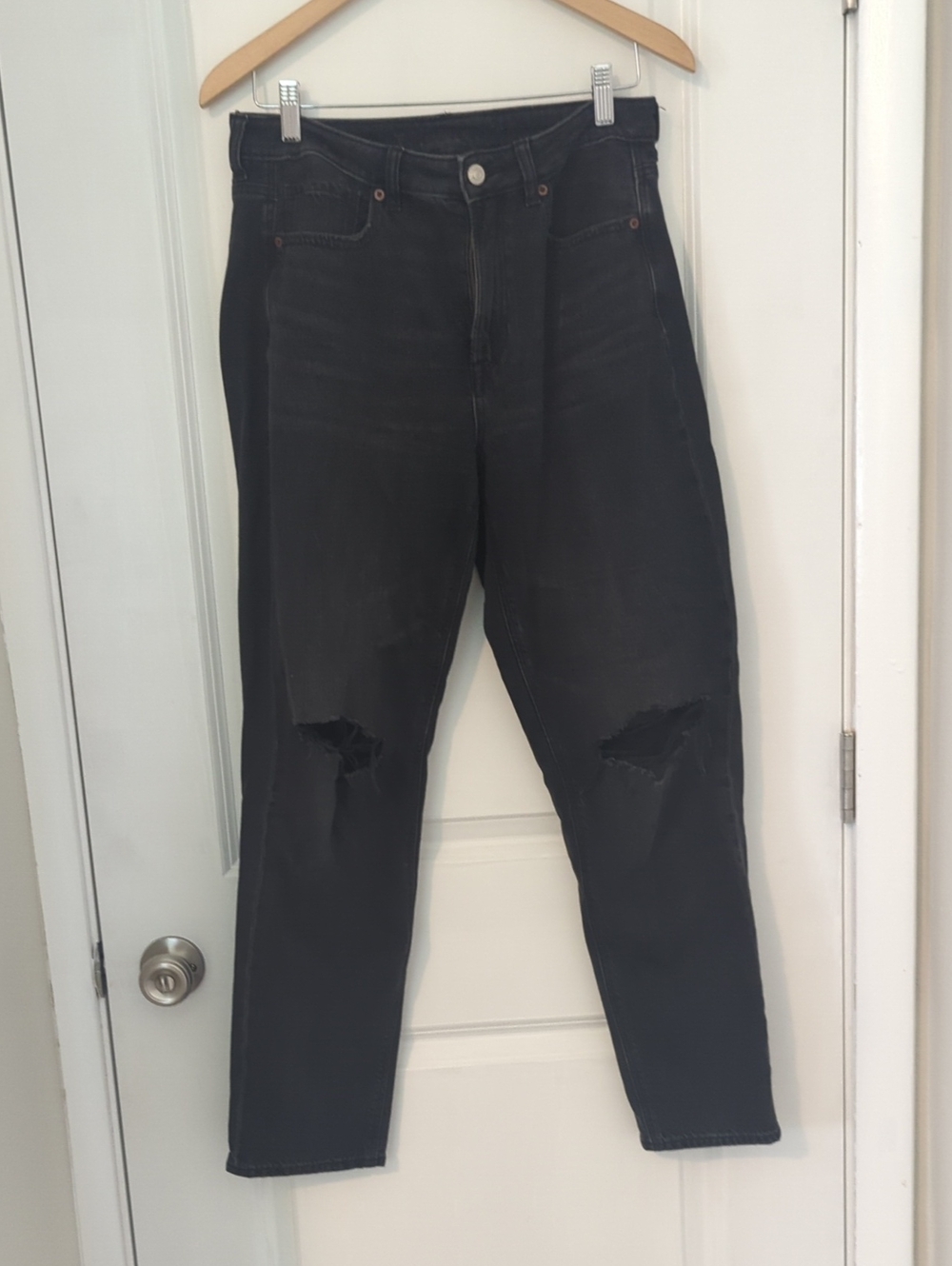 American Eagle Outfitters Black Distressed Mom Jeans